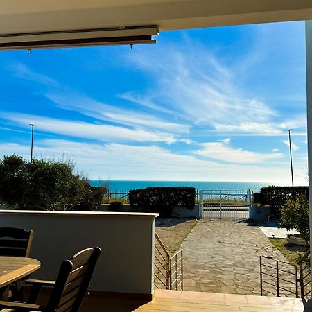 Edo House Anzio - Beachfront - Fronte Mare - Affittacamere エクステリア 写真