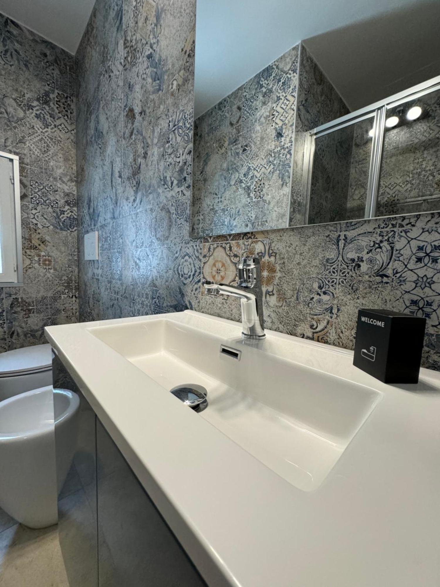 Edo House Anzio - Beachfront - Fronte Mare - Affittacamere エクステリア 写真