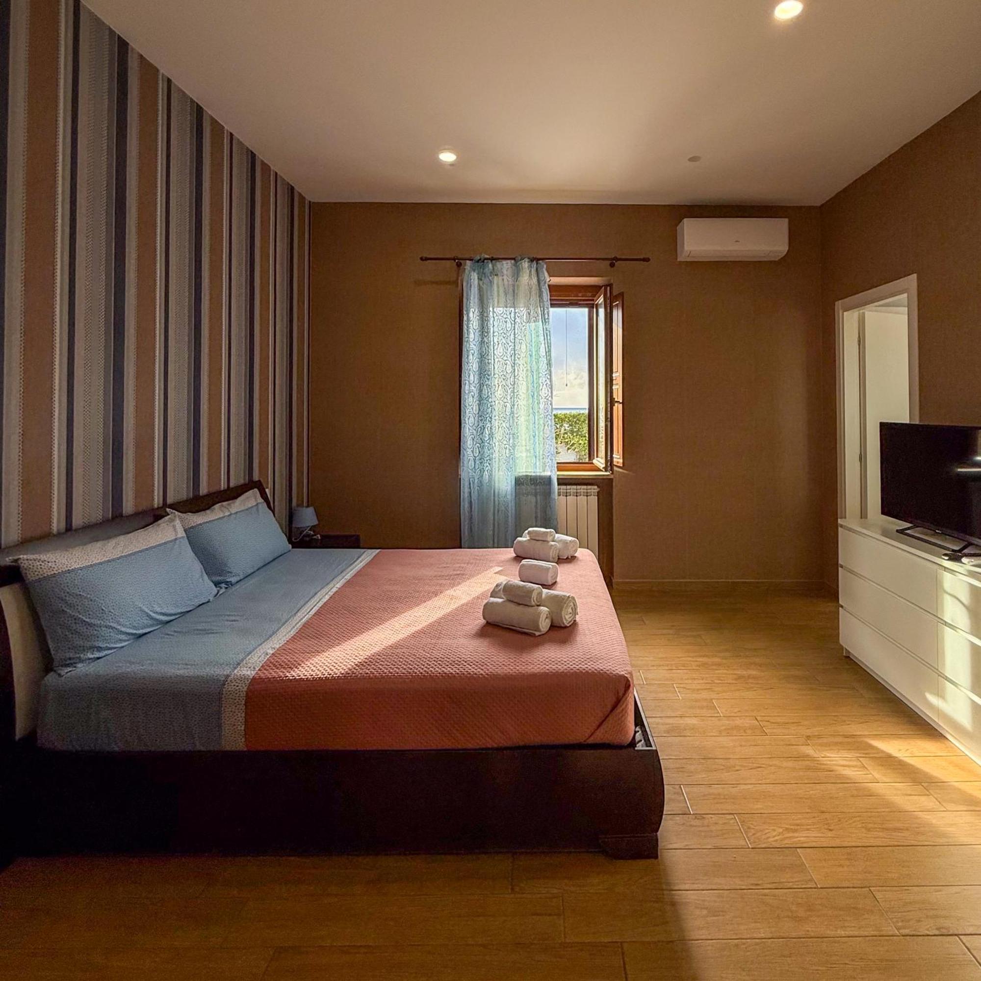 Edo House Anzio - Beachfront - Fronte Mare - Affittacamere エクステリア 写真