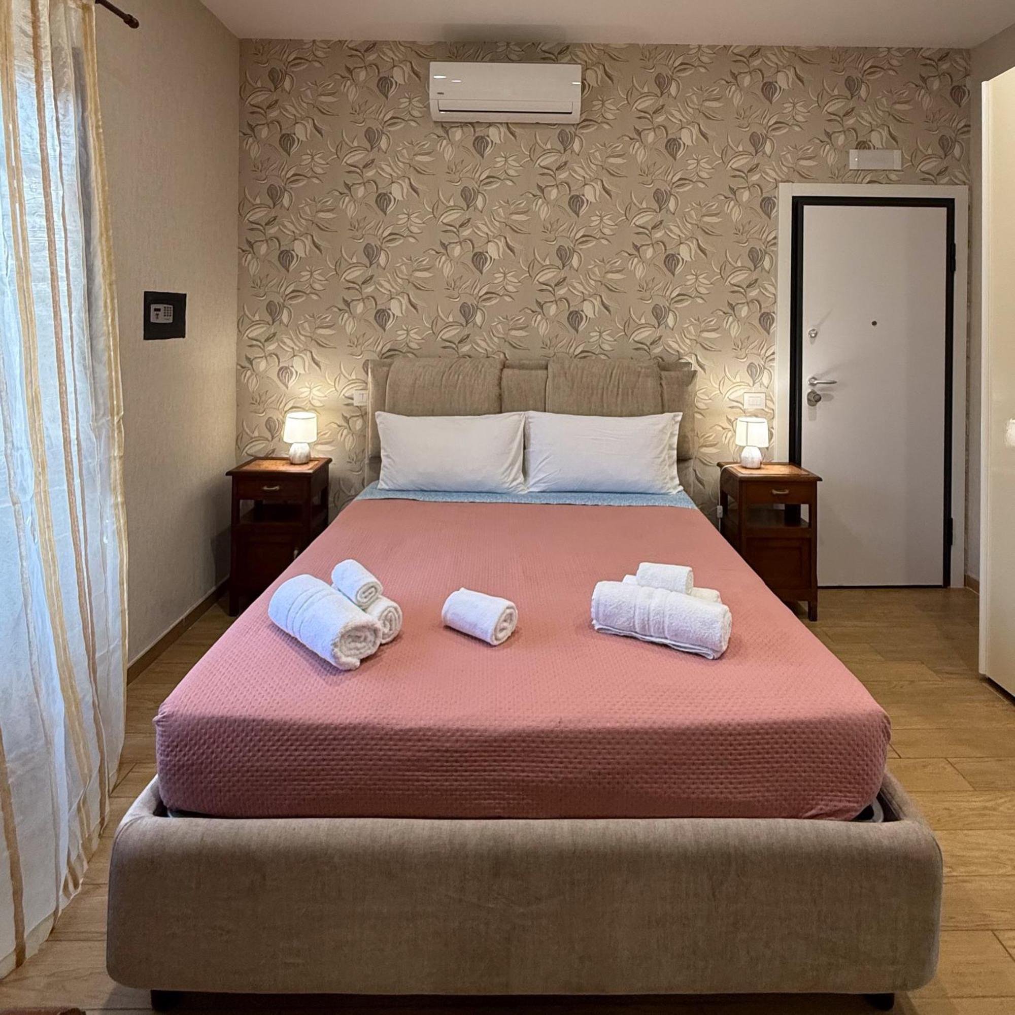 Edo House Anzio - Beachfront - Fronte Mare - Affittacamere エクステリア 写真